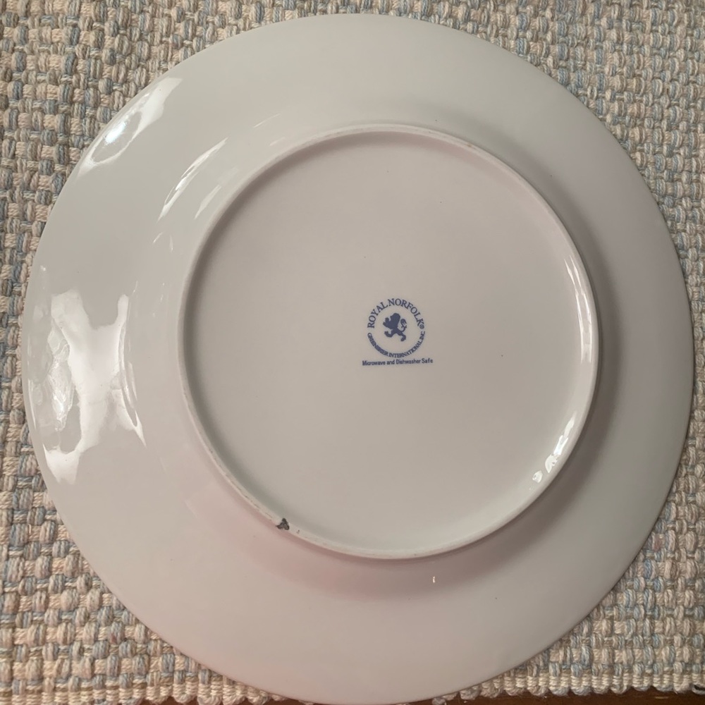 Royal Norfolk blue and green paisley dinner plates - set of 2 - Picture 4 of 4